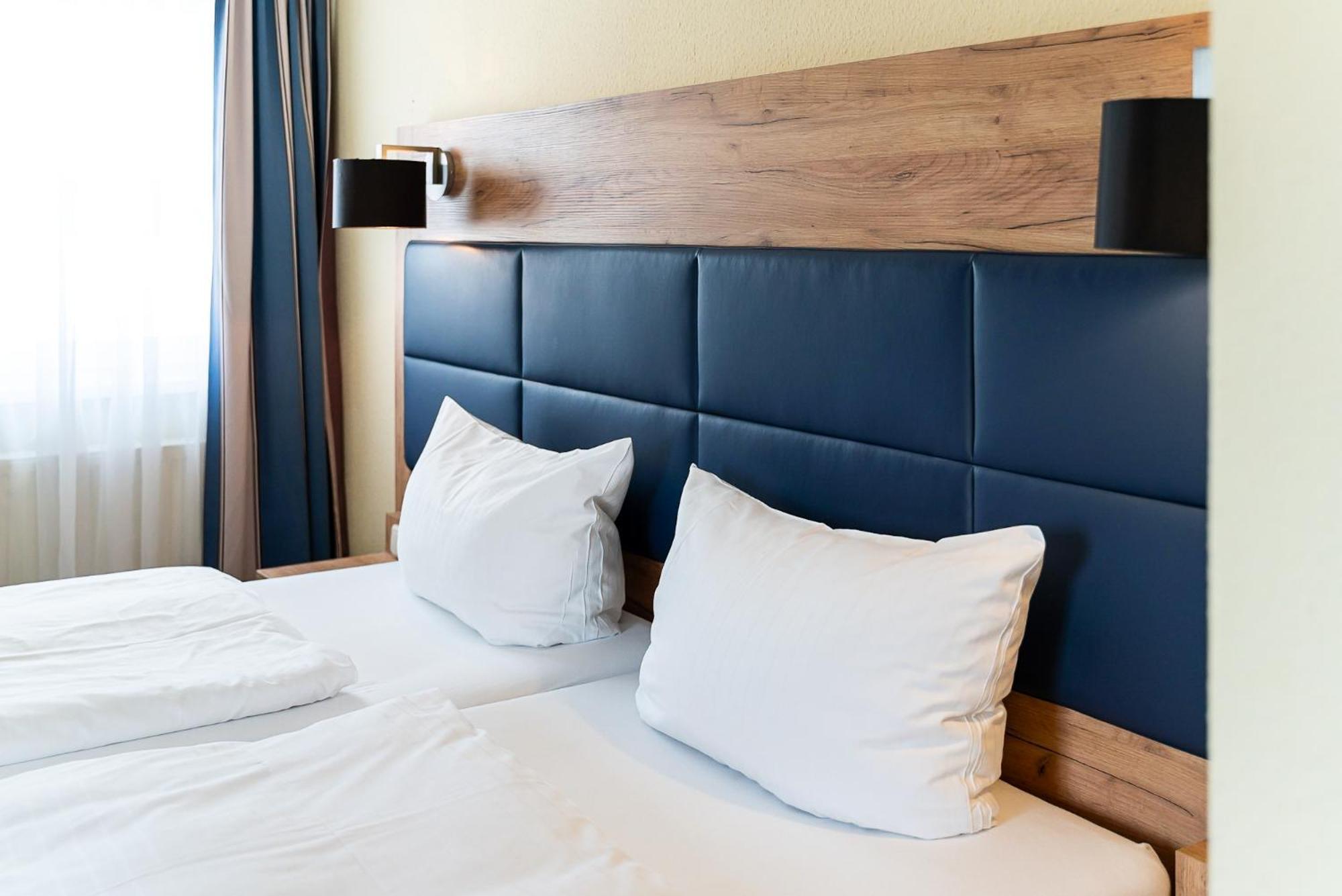 Hotel Sleepbeeone Wilhelmshaven Zewnętrze zdjęcie