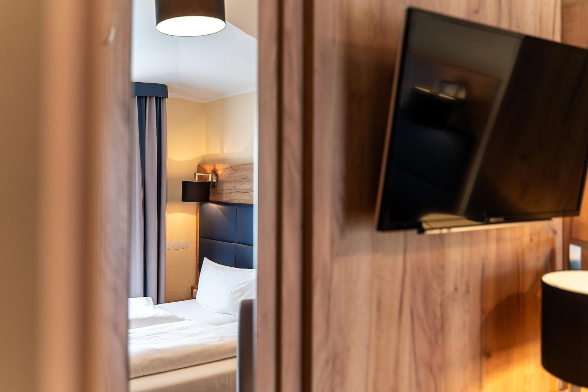 Hotel Sleepbeeone Wilhelmshaven Zewnętrze zdjęcie