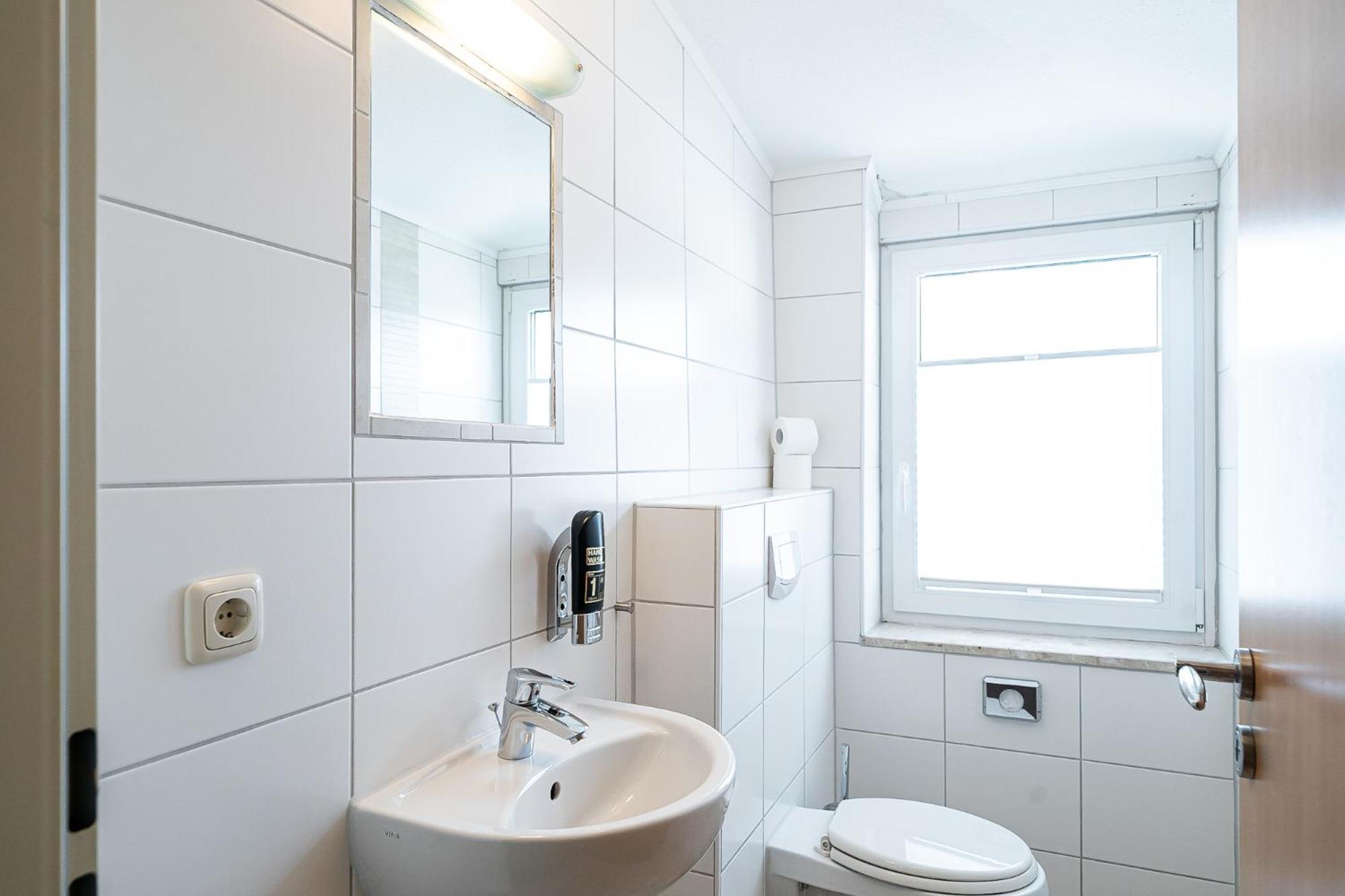 Hotel Sleepbeeone Wilhelmshaven Zewnętrze zdjęcie