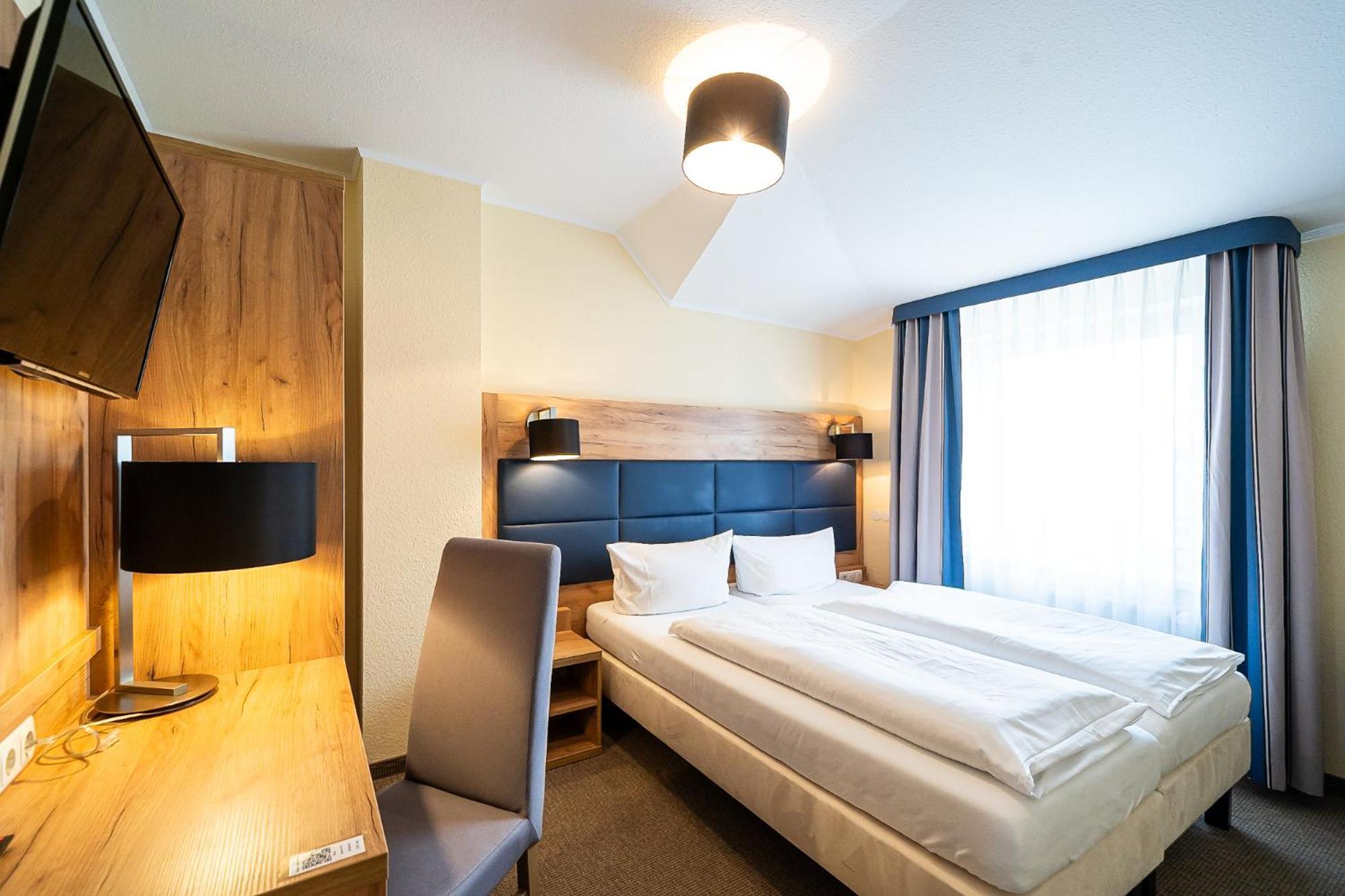 Hotel Sleepbeeone Wilhelmshaven Zewnętrze zdjęcie
