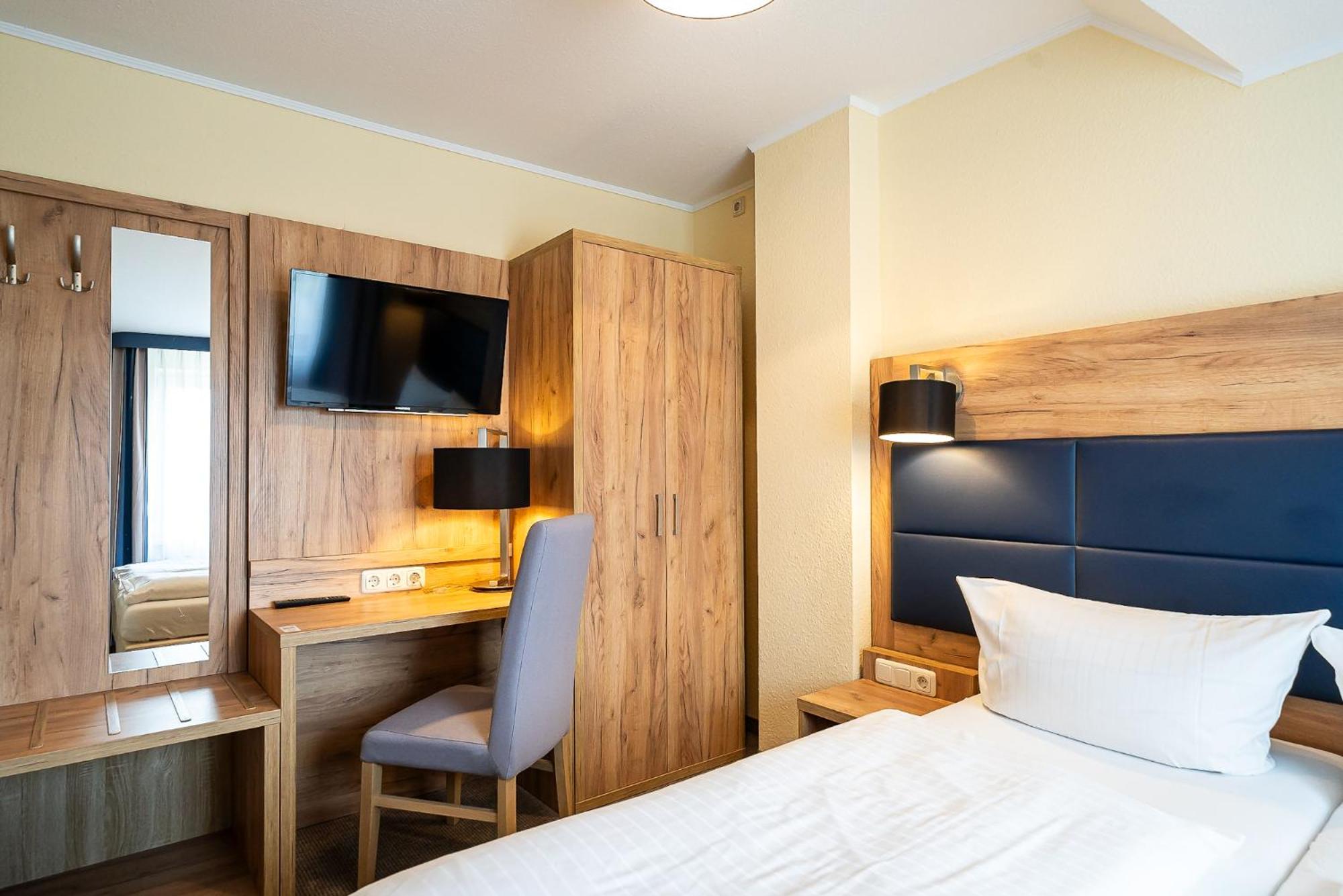 Hotel Sleepbeeone Wilhelmshaven Zewnętrze zdjęcie