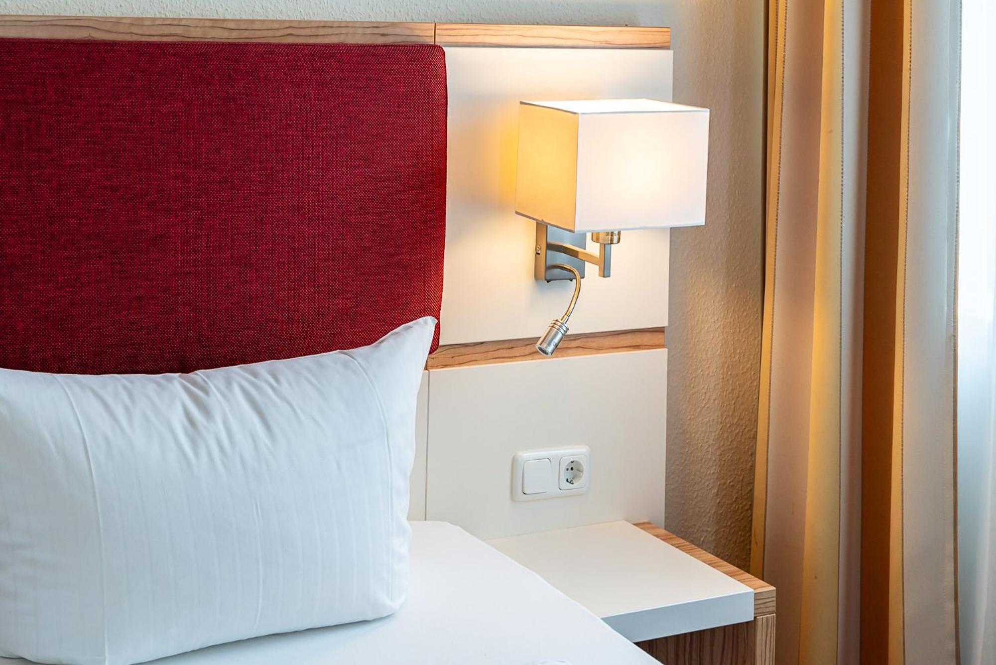 Hotel Sleepbeeone Wilhelmshaven Zewnętrze zdjęcie