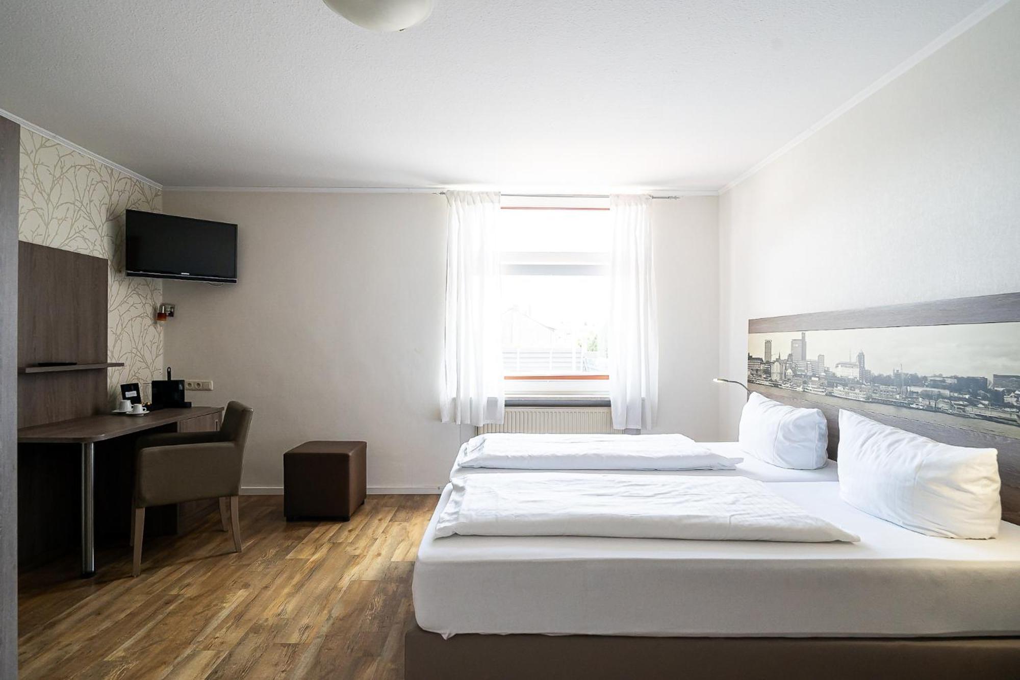 Hotel Sleepbeeone Wilhelmshaven Zewnętrze zdjęcie