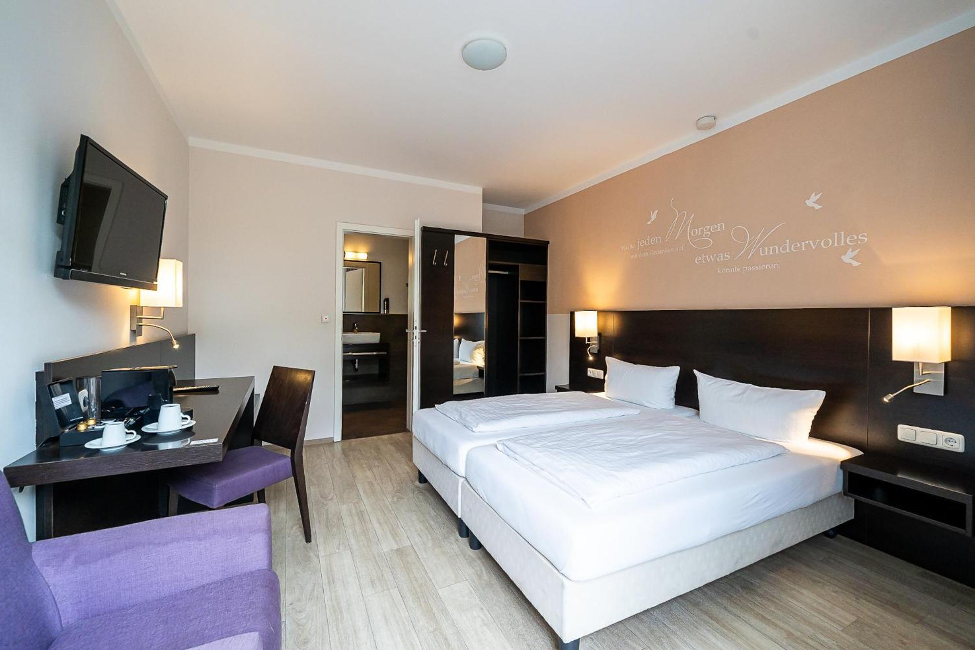 Hotel Sleepbeeone Wilhelmshaven Zewnętrze zdjęcie