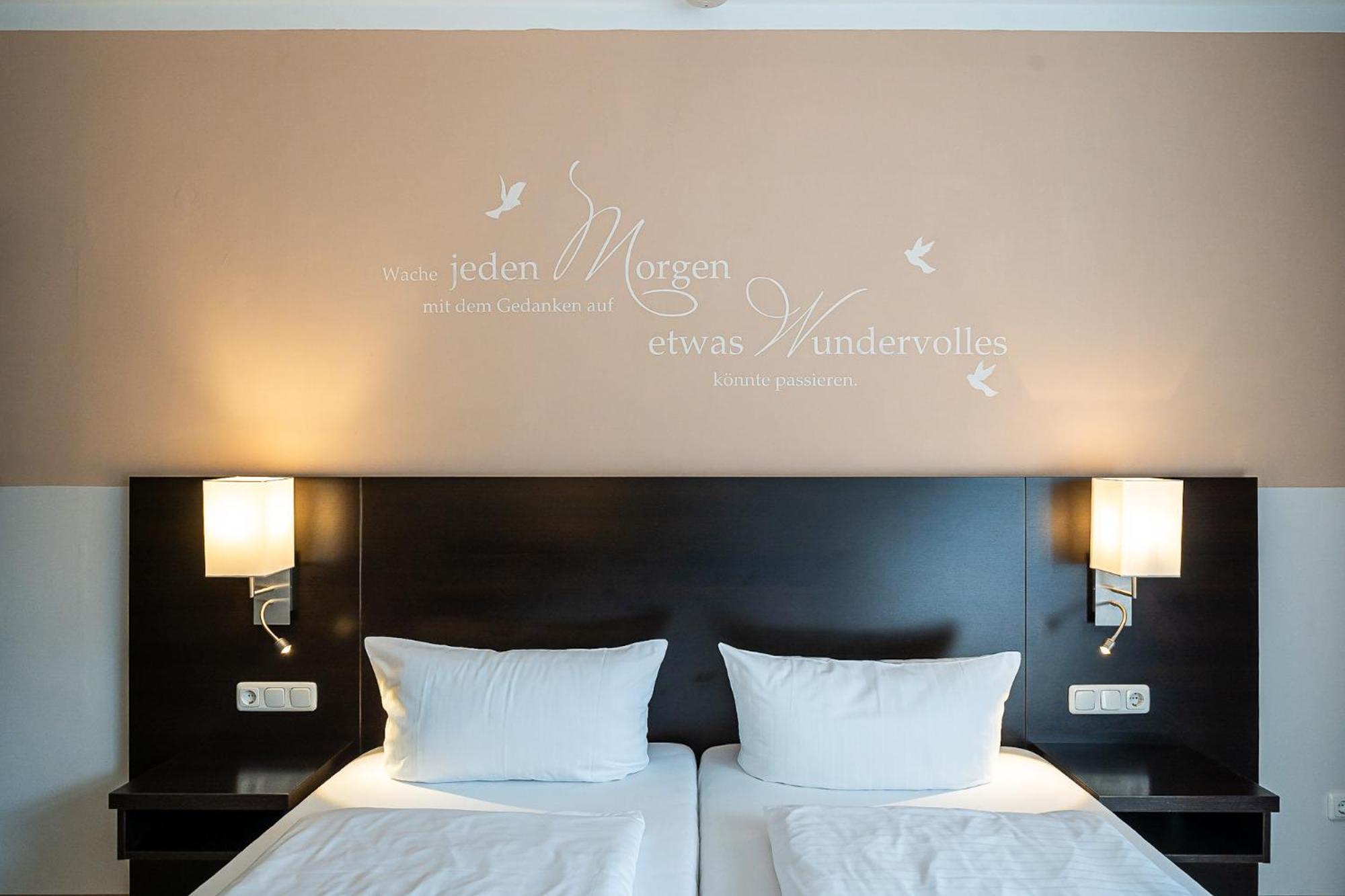 Hotel Sleepbeeone Wilhelmshaven Zewnętrze zdjęcie