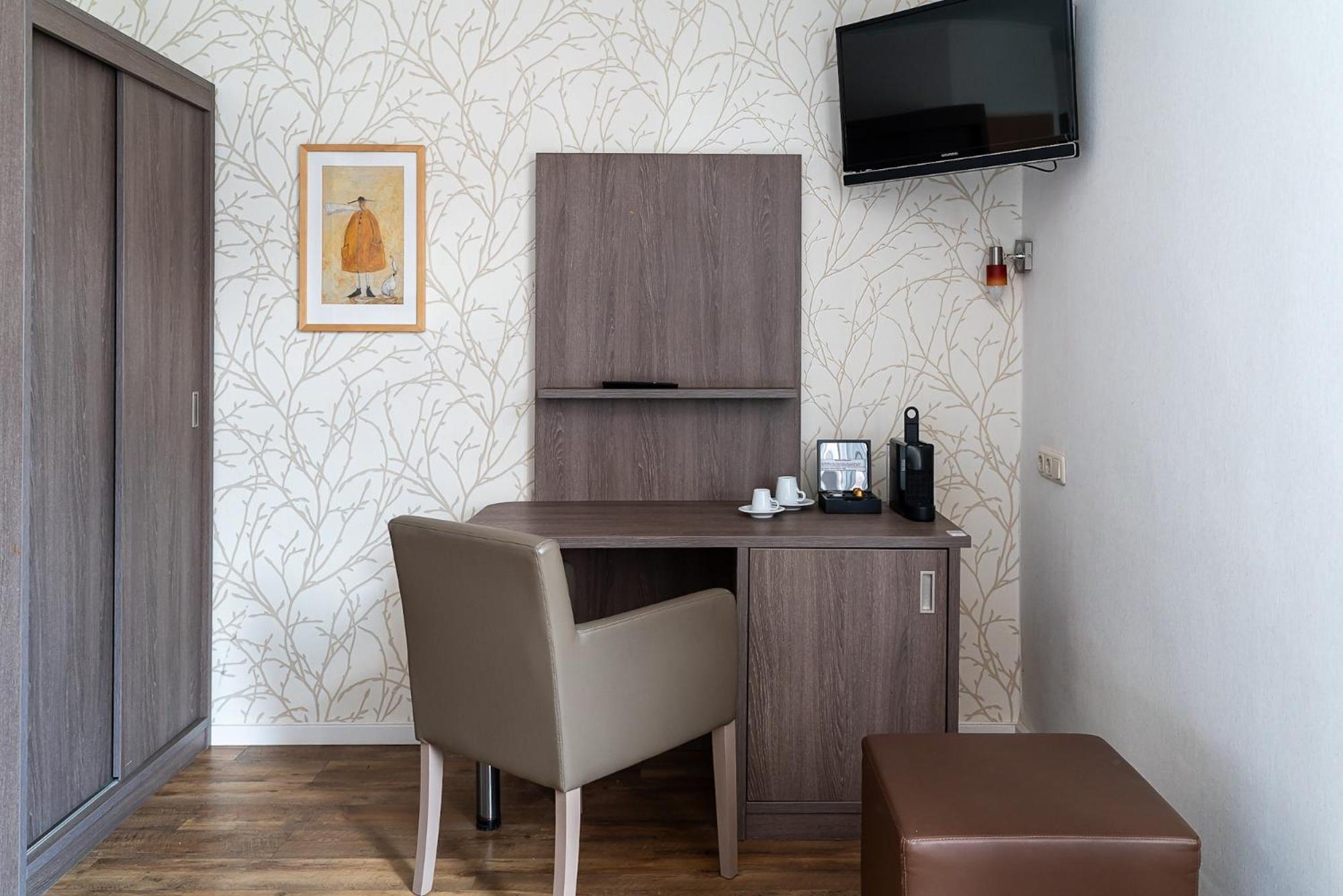 Hotel Sleepbeeone Wilhelmshaven Zewnętrze zdjęcie