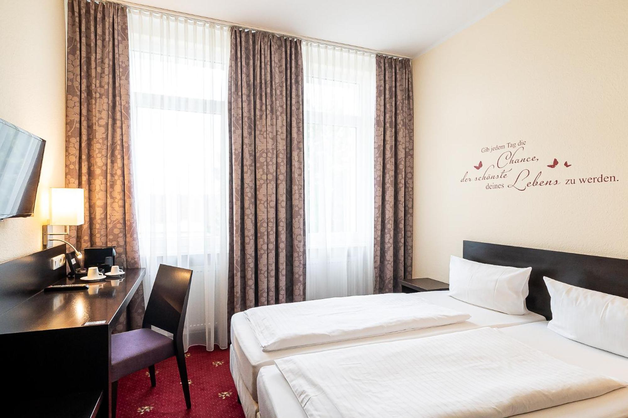 Hotel Sleepbeeone Wilhelmshaven Zewnętrze zdjęcie