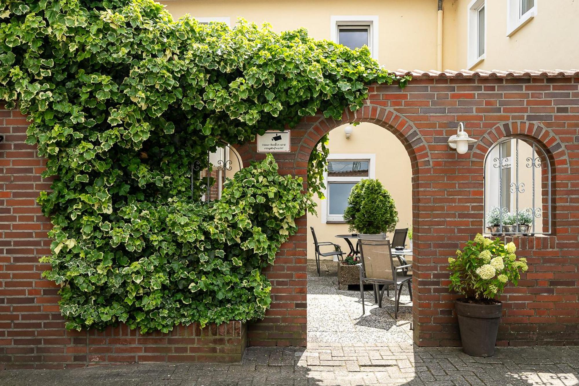 Hotel Sleepbeeone Wilhelmshaven Zewnętrze zdjęcie