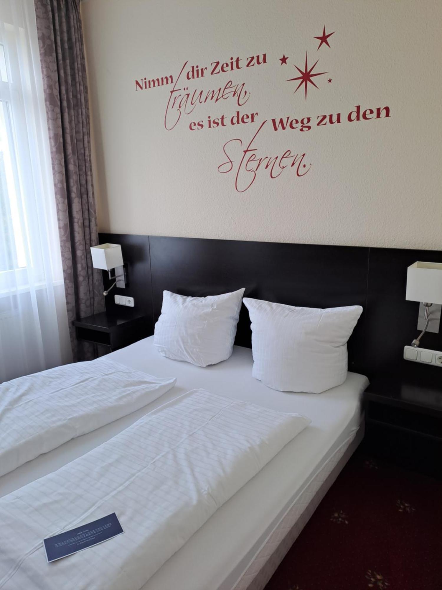 Hotel Sleepbeeone Wilhelmshaven Zewnętrze zdjęcie