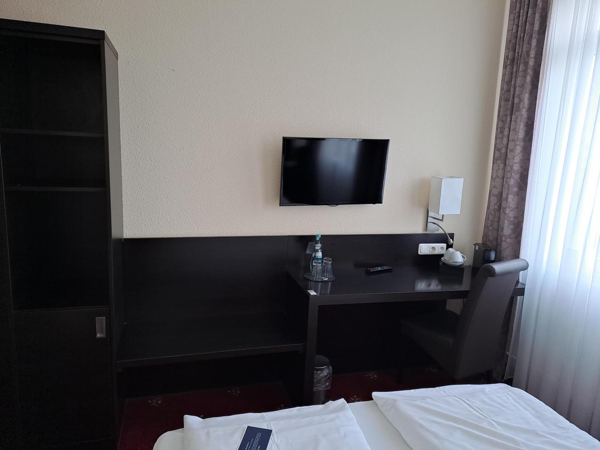 Hotel Sleepbeeone Wilhelmshaven Zewnętrze zdjęcie