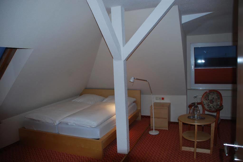 Hotel Sleepbeeone Wilhelmshaven Zewnętrze zdjęcie